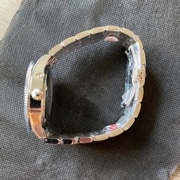 Villandry Acier Noir Et Blanc Watch NIB - Picture 3 of 7